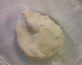 A picture of step 1 of Umagae Mochi.