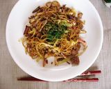 A picture of step 10 of Ika Yakisoba (Panfried Noodles with Squid).