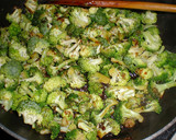 Foto del paso 9 de la receta: Pad see ow {noodles de arroz con pollo y brócoli}