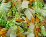 Foto langkah ke 3 dari resep Tumis Timun Wortel Sawi Mommylicious.