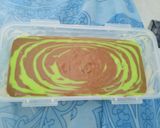 Foto langkah ke 5 dari resep Bolu zebra kukus susu no mixer.