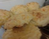 A picture of step 4 of Moes Toasted Crisp Cheesey Bread.
