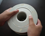 A picture of step 5 of My Way to Remove a Chiffon Cake From the Pan.