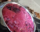 A picture of step 4 of Blackcurrant Jam.