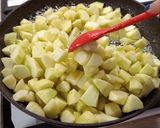 A picture of step 2 of Apple Pie with Caramelized Apple Filling and Crispy Crumb Topping.