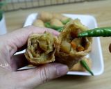 Foto langkah ke 5 dari resep 49. PASTEL GULUNG KARE AYAM.