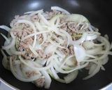 A picture of step 3 of Sweet and Spicy Simmered Grilled Tofu and Ground Pork.