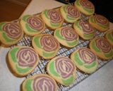 A picture of step 34 of A Bouquet of Rose Flower Cookies for Mother's Day.