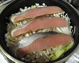 A picture of step 3 of Healthy Steamed Salted Salmon and Vegetables.