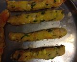 A picture of step 4 of Veg cheese paneer cigar.