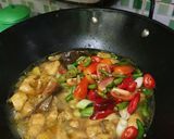 Foto langkah ke 3 dari resep Asem-Asem Ayam ala Tin.