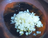 Foto del paso 3 de la receta: Albóndigas de pollo en salsa reducida de calabacines al curry