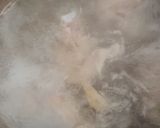 Foto langkah ke 2 dari resep Kuah soto ayam instan.