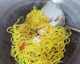 Foto langkah ke 2 dari resep Mie Kuning simpel.