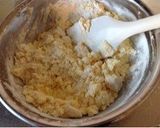 A picture of step 2 of Round and Crispy Chocolate Chip Cookies.