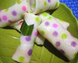 Foto langkah ke 5 dari resep Dadar gulung polkadot imut.