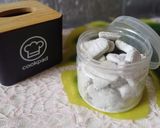 Foto langkah ke 4 dari resep Pandan Snow Ball Cookies.