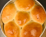 A picture of step 2 of Bake vada pav.