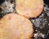 A picture of step 6 of Ham Cutlets with Cheese.
