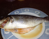 Foto del paso 1 de la receta: Dorada al horno con patatas