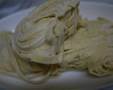 A picture of step 1 of Mascarpone and Tomato Pasta.