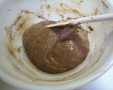 A picture of step 3 of Autumn-Coloured Macarons Chestnut & Chocolate.