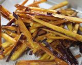 A picture of step 4 of Salty Sweet Potato Sticks.