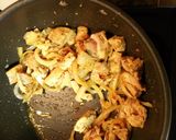 A picture of step 3 of Chicken zucchetti [zucchini pasta].