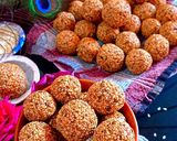तिल लड्डू (Til Laddu recipe in Hindi) रेसिपी चरण 4 फोटो