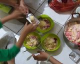 Foto langkah ke 2 dari resep Salad buah liburan.