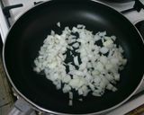 A picture of step 4 of Tofu with Hot Chilli Tomato Sauce.