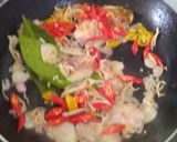 Foto langkah ke 3 dari resep Tumis Daun Kenikir.