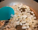 A picture of step 3 of Chicken Cacciatore.