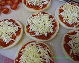 A picture of step 2 of English Muffin Anpanman Pizzas.
