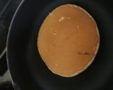 A picture of step 3 of Delicious Pancakes Made with Flour.