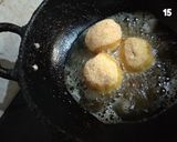 A picture of step 5 of Stuffed mushroom kola urundai.