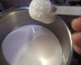 A picture of step 1 of Jelly cake custard.