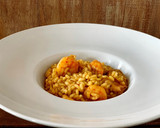 Foto del paso 6 de la receta: Arroz meloso con chipirones y langostinos
