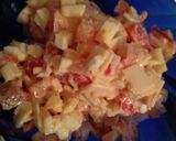 Фото кроку 4 до Салат с помидорами, яйцом и сыром.