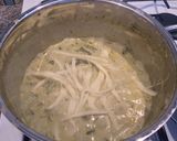 Foto del paso 7 de la receta: Rajas de chile poblano con crema y queso Oaxaca