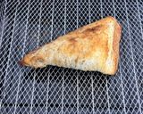 A picture of step 18 of Healthy Tricolour Paneer & Veggie Bread Pockets 🧡🤍💚.