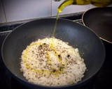 Foto del paso 8 de la receta: Lomos de rodaballo a la plancha con alcachofas al godello y arroz con semillas