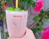 Hình bước làm 3 của món Strawbery Yogurt Ice Blended (Sữa chua dâu tây đá xay)