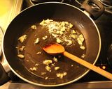 Foto del paso 7 de la receta: Viernesss salmoneado en revoltijo con roque Fort y  arrocenseado