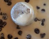 Foto del paso 5 de la receta: Budín de bananas con chips de chocolate y de banana y coco