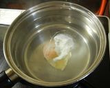 A picture of step 1 of Beef, Egg, and Onion Rice Bowl.
