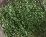 Hình bước làm 1 của món Chả lá lốt rán