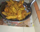 Foto langkah ke 3 dari resep Ayam goreng Sajiku tumis bawang Bombay.