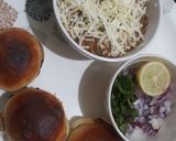 A picture of step 5 of Cheese pav bhaji.