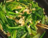 A picture of step 3 of Authentic Kyoto Style Komatsuna and Fried Tofu Stir Fry.